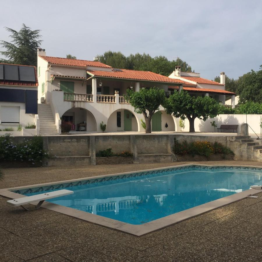 Sur Les Pas De Pagnol Bed & Breakfast Aubagne Exterior photo