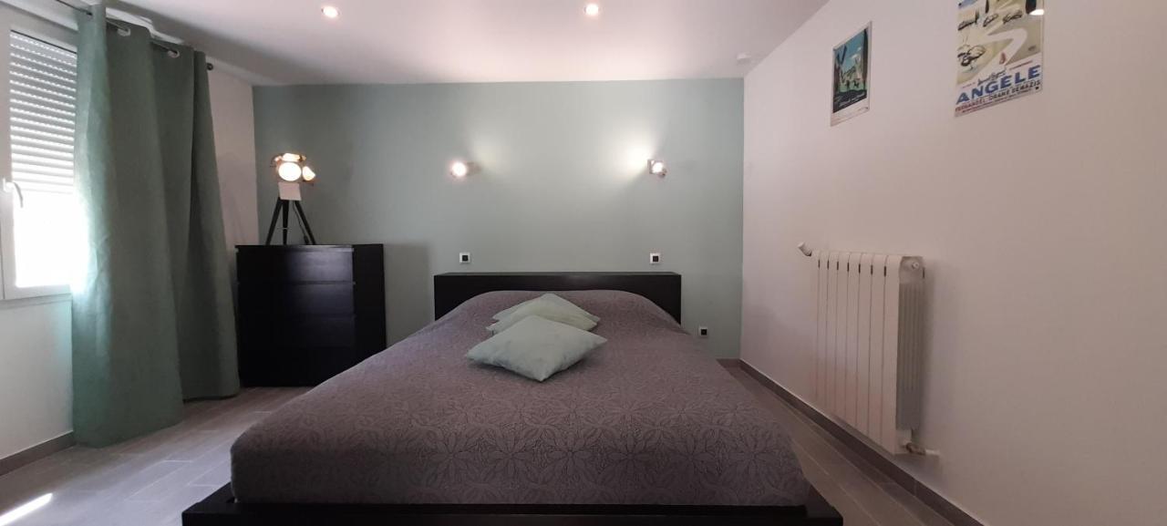 Sur Les Pas De Pagnol Bed & Breakfast Aubagne Exterior photo